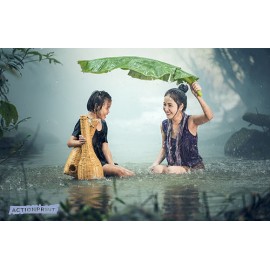Fototapetas Dvi azijietės moterys lietuje, 420x270 cm